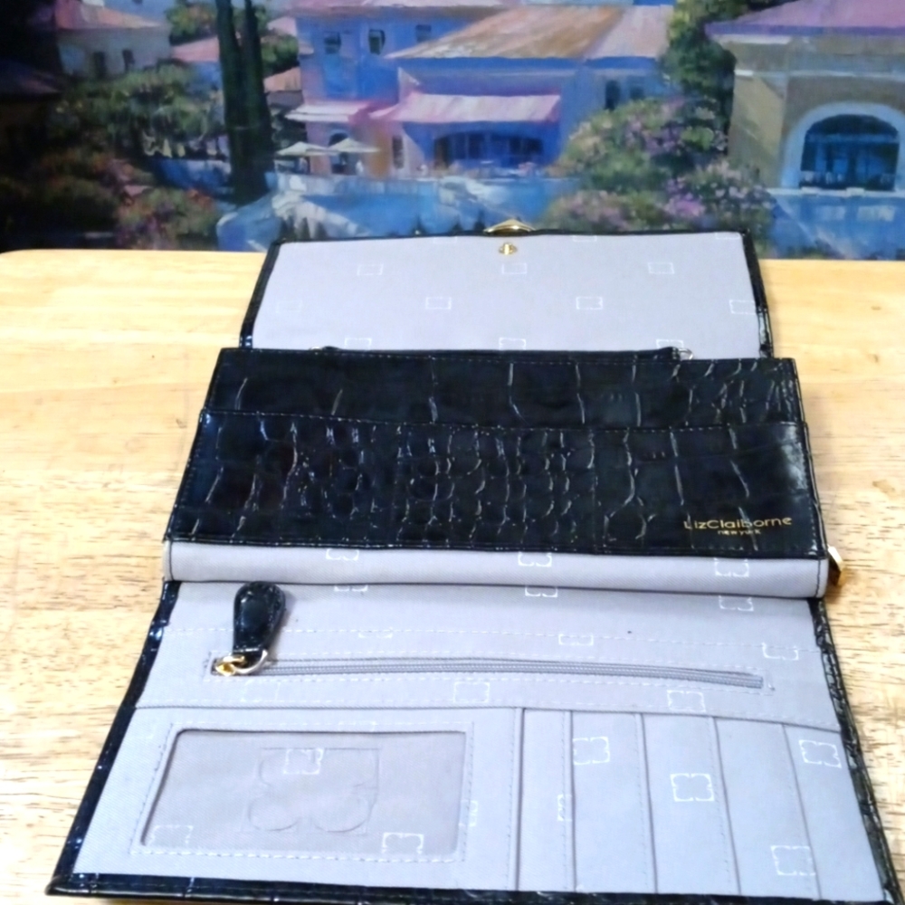 👛 Liz Claiborne Faux Croc Embossed Patent Leather Wallet,🆕 Nice Gift.🎁